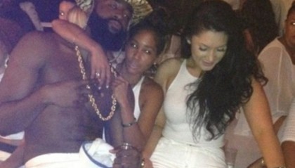 世界杯官方入口-老鹰致敬夜店？米勒：我从未在那撒过币 店里可能挂着哈登的球衣